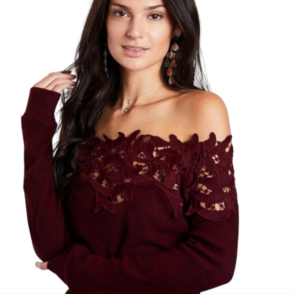 BUCKLE BLACK OFF THE SHOULDER TOP WOMEN'S SIZE L